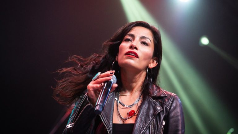 Ana Tijoux sondea la idea de ser constituyente para elaborar nueva Constitución: 