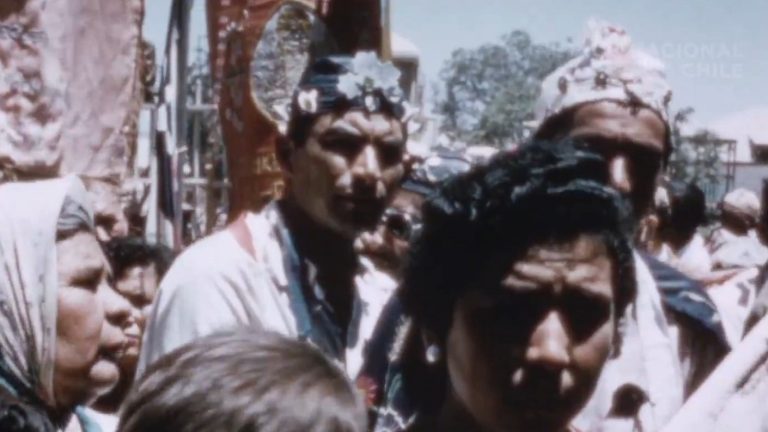 Una ventana a nuestra historia: El registro audiovisual del Chile del siglo pasado rescatado por la Cineteca Nacional