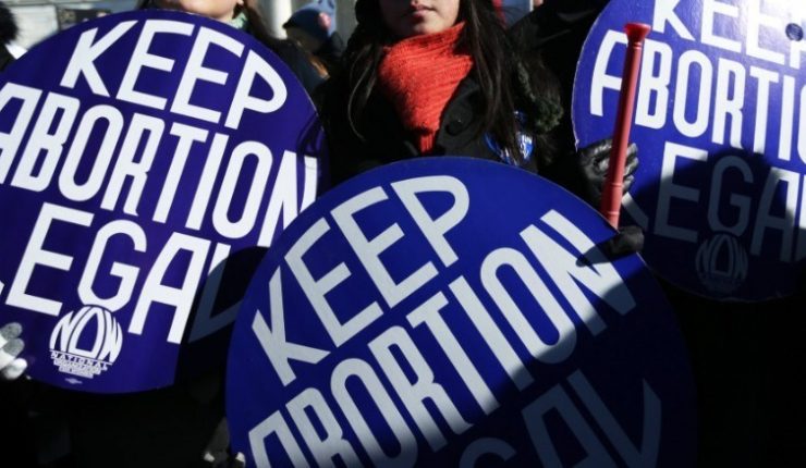 La agenda valórica de la campaña presidencial de Estados Unidos: Las posturas de Trump y Biden frente al aborto