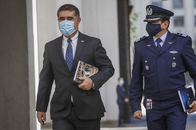 Por parlamentarios Evópoli: Desbordes dice que no conoce 