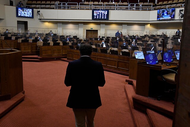 Presentarán proyecto para cambiar reglamento de la Cámara tras conocerse millonarios pagos por informes a fundaciones