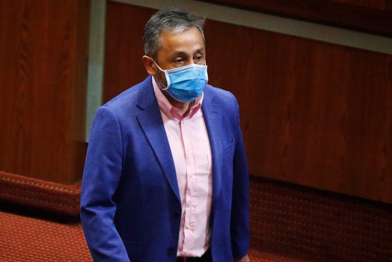 Diputado Durán fue víctima de un robo en servicentro de San Bernardo