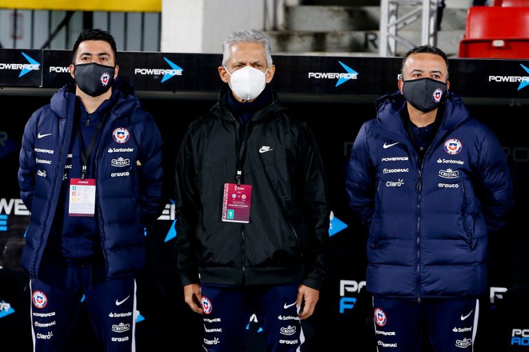 Refuerzos para La Roja: Dos campeones de América volverían a la nómina