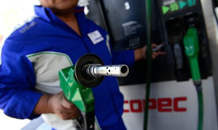 Este jueves baja el precio de las gasolinas de 93 y 97 octanos