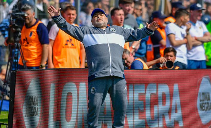 “Cuadro de abstinencia”: La razón por la que Maradona deberá continuar internado