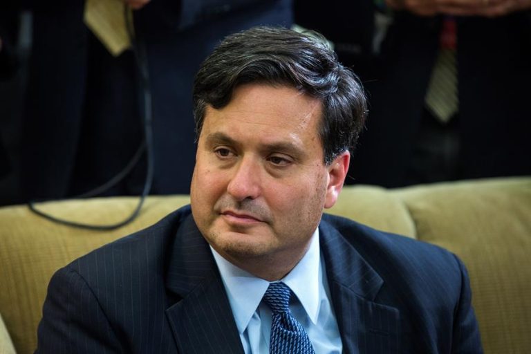 Biden nombra a su asesor Ron Klain como el próximo jefe de gabinete de la Casa Blanca