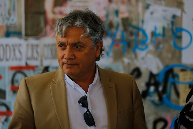 Senador Navarro presenta 