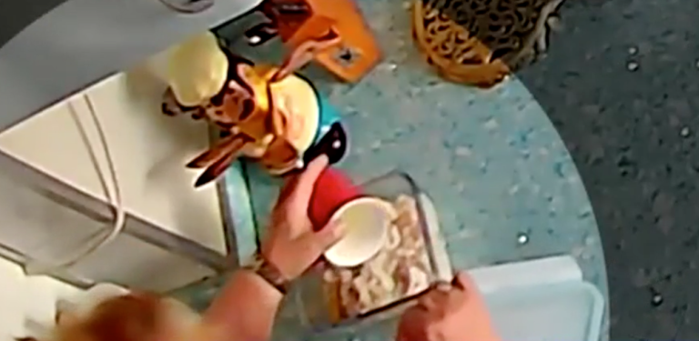 España: Detienen a mujer que ponía insecticida y líquido clorante en la comida de una familia