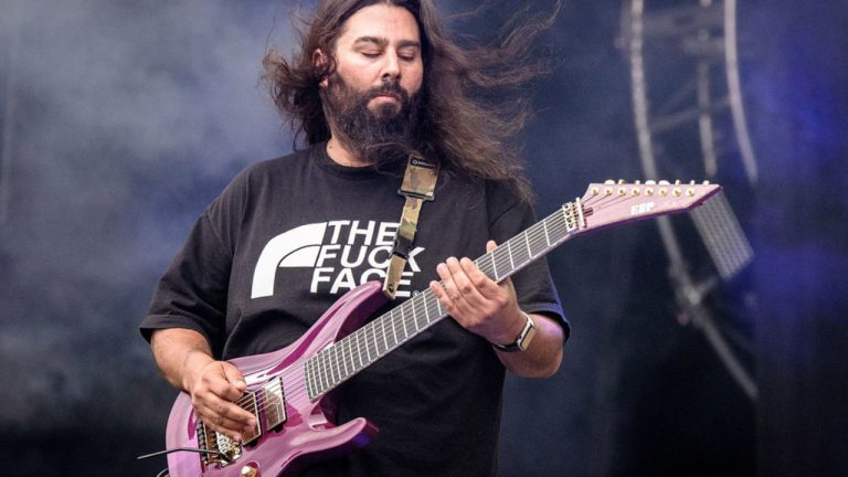 Guitarrista de Deftones confesó ser terraplanista: 