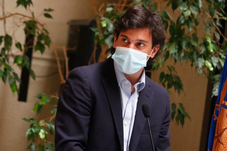 Diputado Torrealba dio negativo por COVID-19, pero seguirá en cuarentena