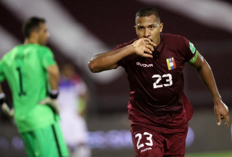 Histórica derrota de La Roja en Venezuela: Cayó 2-1 en Caracas