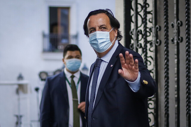 Tras triunfo en el Senado: Realizan comida de desagravio al ex ministro Víctor Pérez en Colina