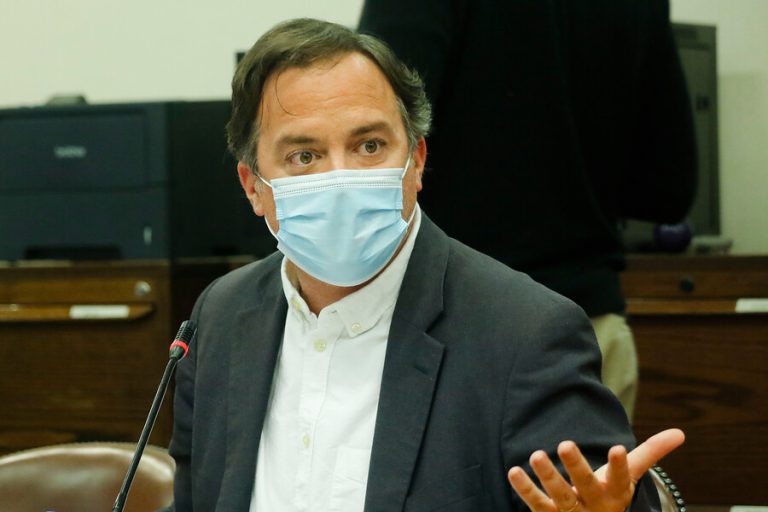 Walker le cierra la puerta a proyecto que modifica 2/3: 