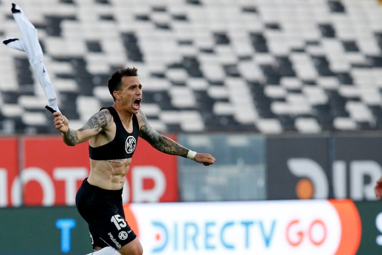 Se escuchó en todo Macul: Mouche sacó del fondo de la tabla a Colo Colo