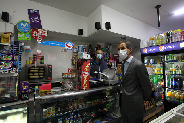 Anuncian alianza con aplicación que apoyará a almacenes de barrio en Santiago