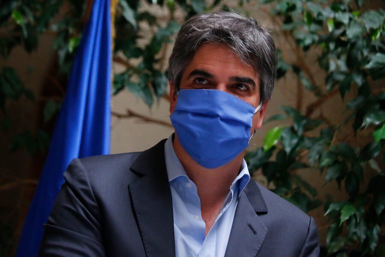 Fuenzalida (RN) critica la idea de incluir a civiles en el control de Carabineros: 