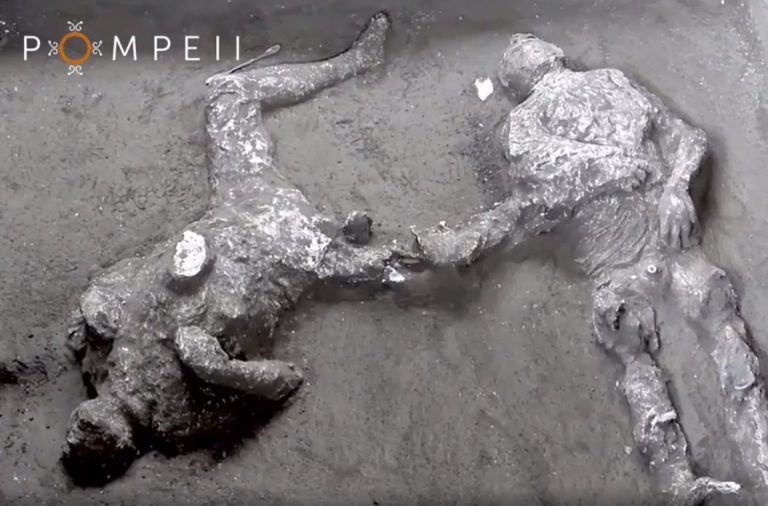 Encuentran los cuerpos de un noble y su esclavo muertos hace 2 mil años en Pompeya