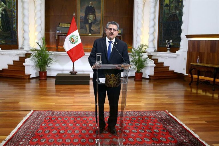 Perú: Ex presidente Merino afirma que no fue un 