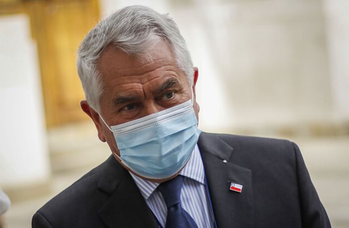 Ministro Paris por incautación de correos: “Se entregaron voluntariamente”