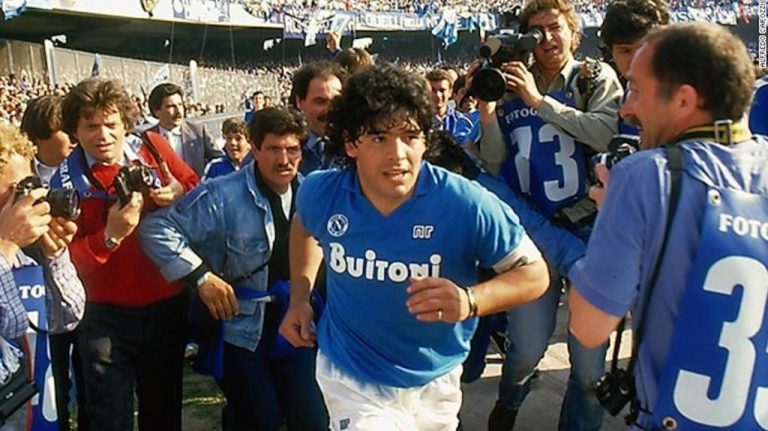 El Nápoles, sexo y drogas: Los intensos años retratados en el documental de Diego Maradona