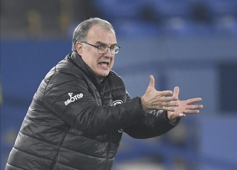 Volvió a ganar después de 3 fechas: Leeds de Bielsa se impuso a domicilio sobre Everton