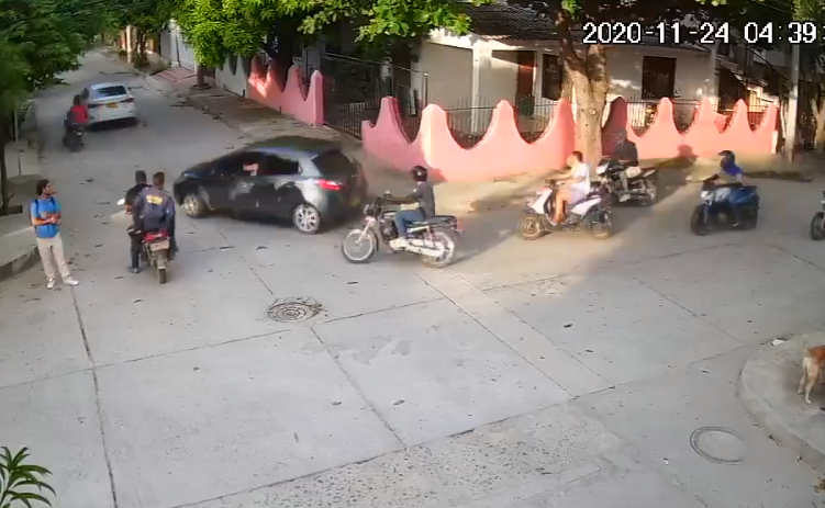 Mujer dolida por la infidelidad de su marido usó a la policía para atraparlo infraganti