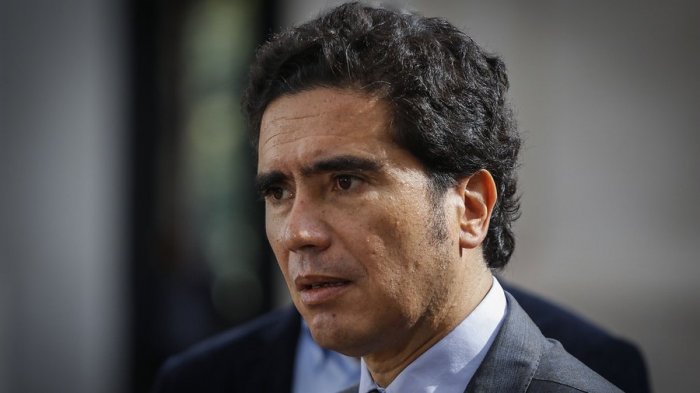 Ministro Briones pidió datos personales de quienes retiraron el 10% de las AFP