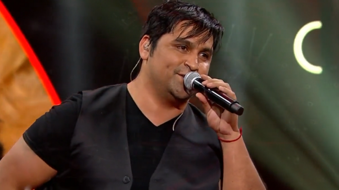 Chayanne trajo todo el romanticismo al estudio con una clásica balada