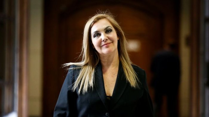 Pamela Jiles se convierte en el personaje político mejor evaluado según encuesta Cadem