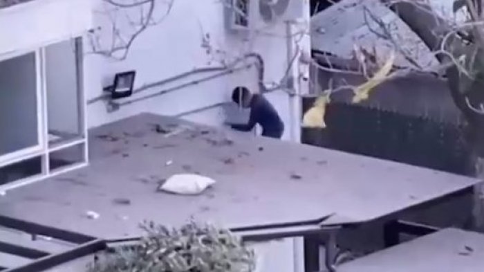 Caos y gritos alarman a vecinos de residencia del Sename en Providencia