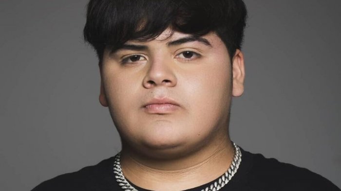 El Gran Flow Axe: Kidd Tetoon celebró en plena calle su nuevo logro en Spotify