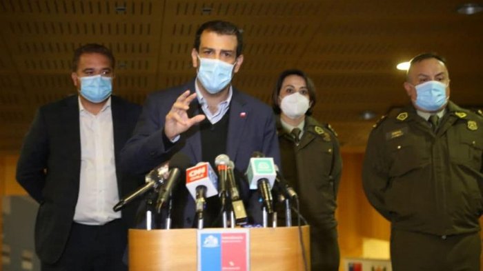 Ministro Rodrigo Delgado visitó a los adolescentes baleados por carabineros en Talcahuano