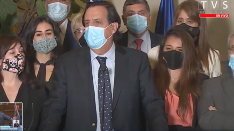 El rechazo a la acusación constitucional en el Senado le devolvió la esperanza a Víctor Pérez