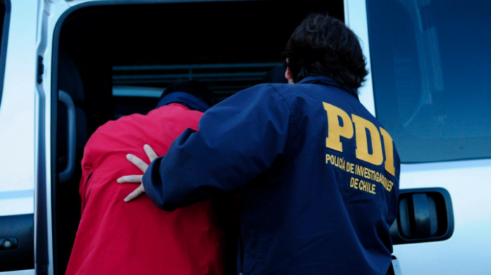 Lanzazos acechan el centro de Santiago a un mes de Navidad