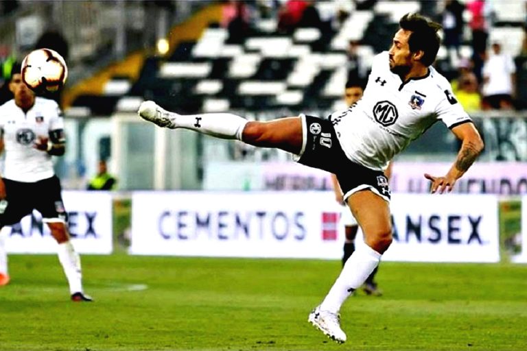 El plazo que maneja Colo Colo para el retorno del Mago Valdivia a las canchas