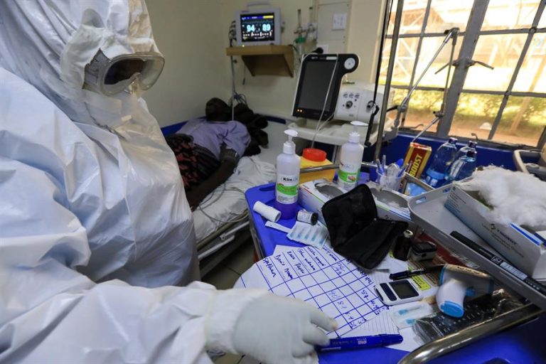 EE.UU. registró nuevo récord de hospitalizaciones por coronavirus