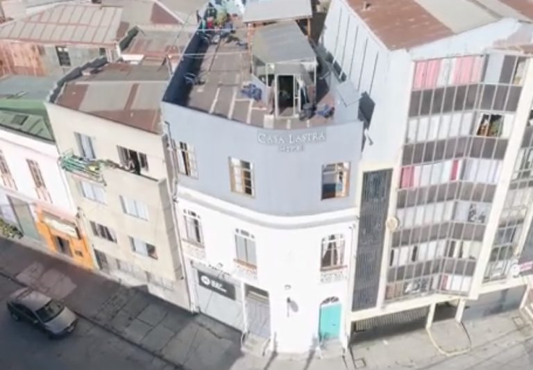 Sortean a sólo $10 mil una casona patrimonial que funcionaba como hostel en Valparaíso: Revisa cómo participar