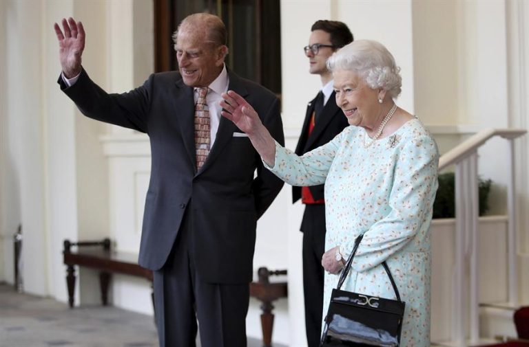 La Reina Isabel II estará dentro de las primeras en vacunarse contra el COVID-19