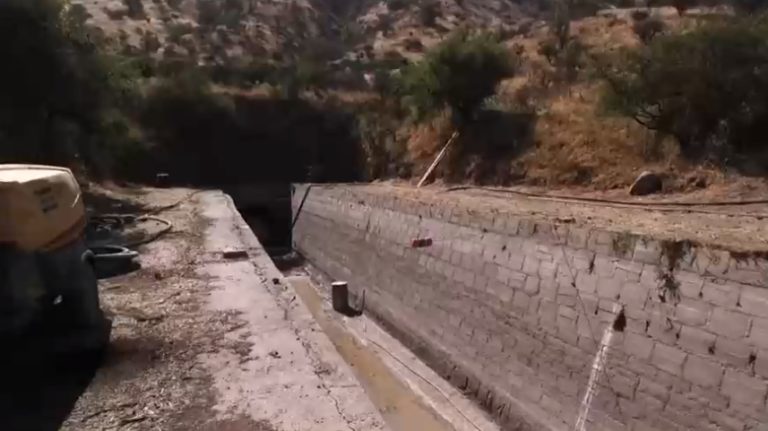 Alza y posible escasez de alimentos que llegan a Santiago: Derrumbe generó pérdida en 16 mil hectáreas