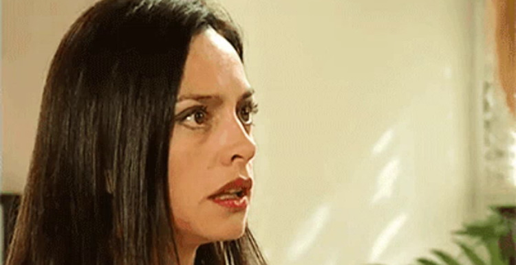 Actriz Claudia Burr fue detenida en fiesta clandestina en Bellavista