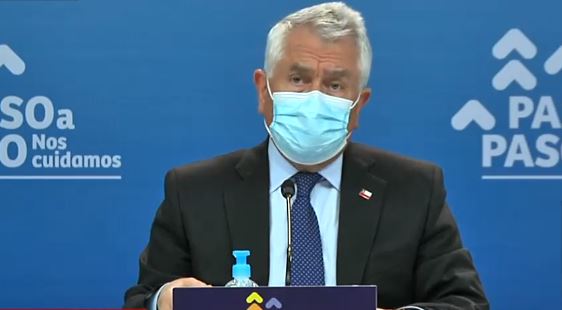 Ministro Paris hizo directo llamado a las personas jóvenes por el aumento de casos de COVID-19