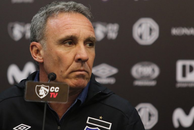 Todo mal: Espina presentó su renuncia como director deportivo de Colo Colo