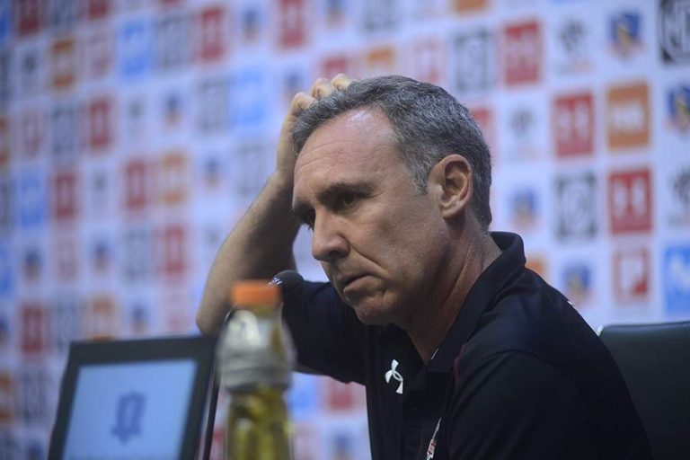 Los descargos de Espina: Asumió culpas por la crisis deportiva, pero descartó responsabilidad en lo económico