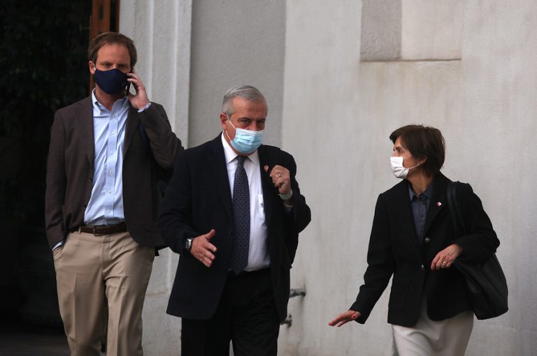 Comisión Investigadora aprueba informe sobre muertes COVID y apunta al Gobierno por “información errónea”