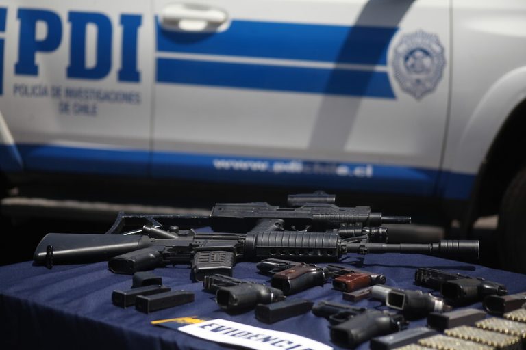 Revelan cifra de armas de fuego incautadas por la policía: Casi el doble de decomisos durante 2020