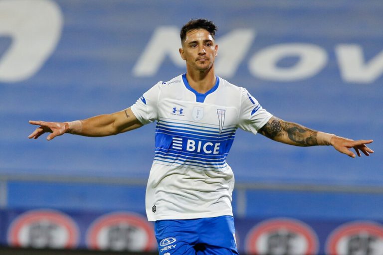 La UC habría presentado una oferta formal para adquirir el pase de Zampedri