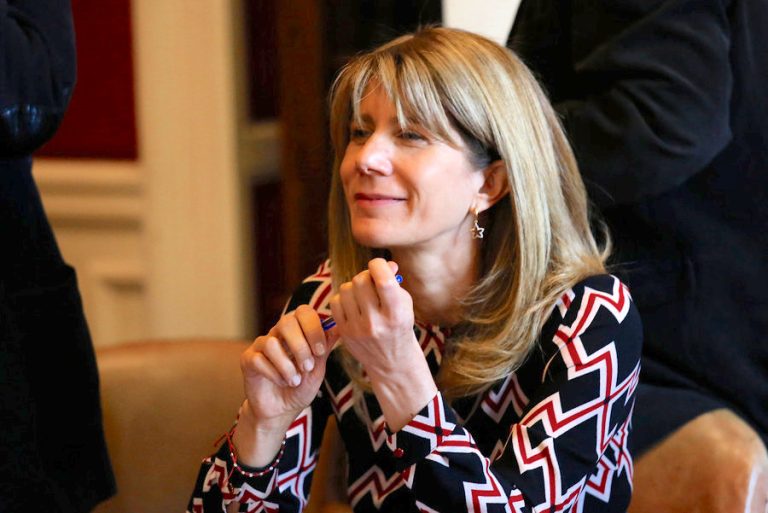 Militantes DC firman carta de apoyo a la candidatura presidencial de Ximena Rincón