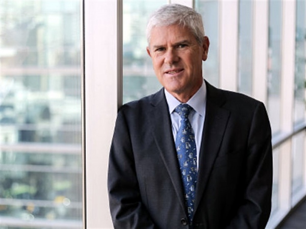 Tras renuncia de Sichel, Ricardo de Tezanos Pinto asume como presidente de BancoEstado