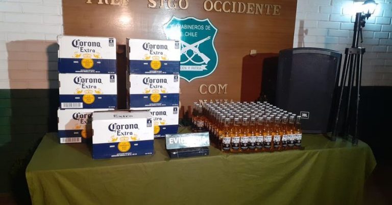 26 adultos y 4 menores fueron detenidos tras fiesta clandestina en un cité de Cerro Navia