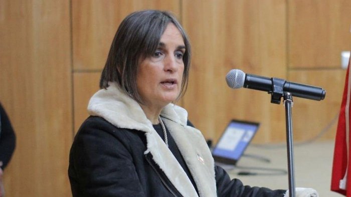 ExSeremi de la Mujer de Maule fue sorprendida robando en un restaurant